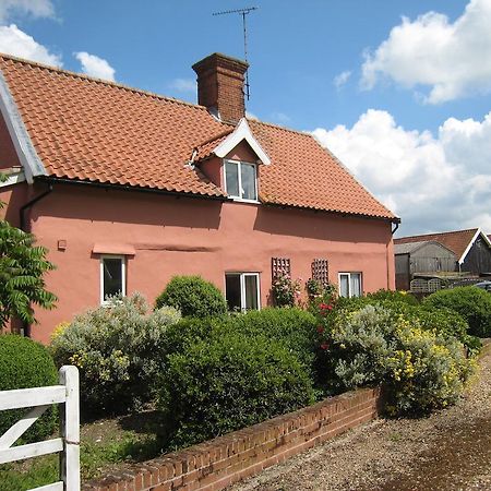 Colston Hall Cottages Framlingham Room photo