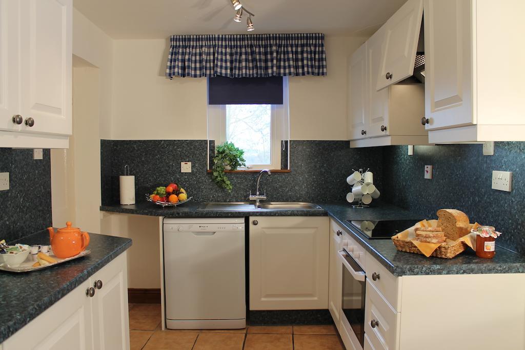 Colston Hall Cottages Framlingham Room photo